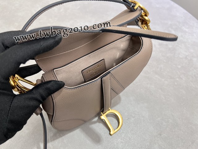 Dior专柜经典马鞍包迪奥高仿原单灰褐色小号马鞍包腋下肩背包 djfk1634